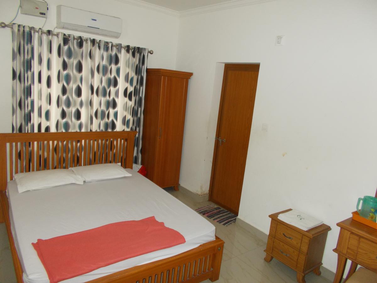 Sathya Inn Guruvayur Exterior photo